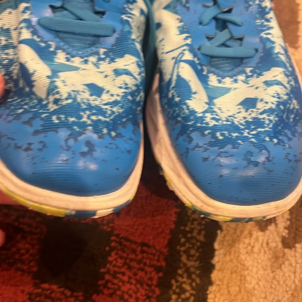 Hoka crescendo XC with spikes